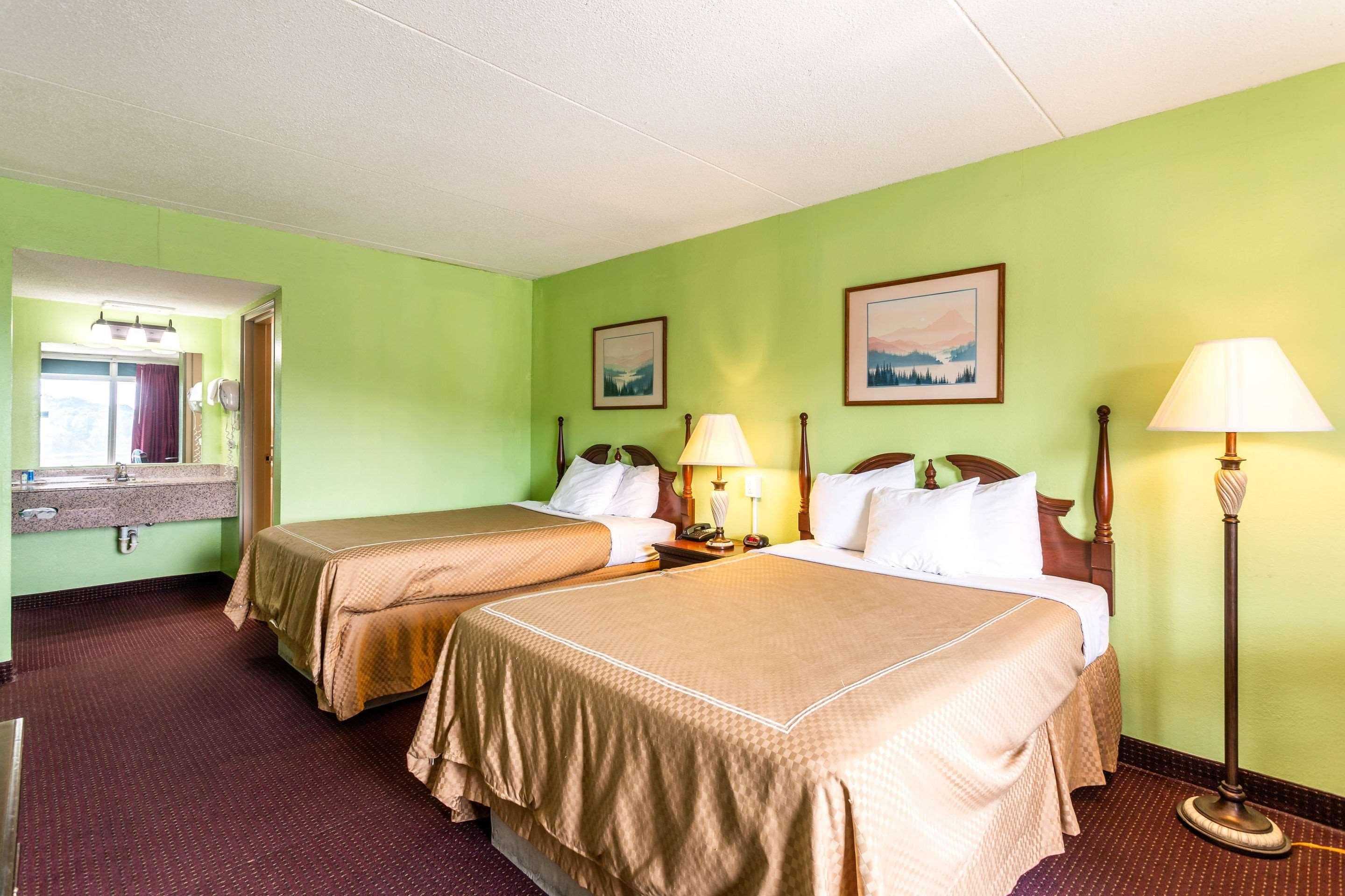 Rodeway Inn Renfro Valley Mount Vernon Exterior foto